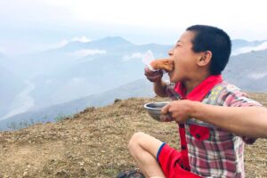 標高 2000m のネパール大秘境・コタン郡を 食で豊かに！
